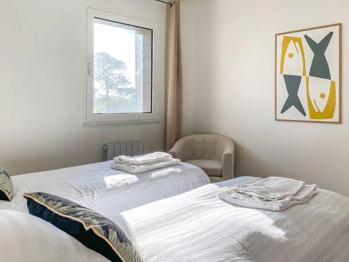 Holiday home Superbe Villa A Trebeurden Pour 11 Personnes Avec Vue Sur Mer, Jardin Et Wifi - Fr-1-368-327